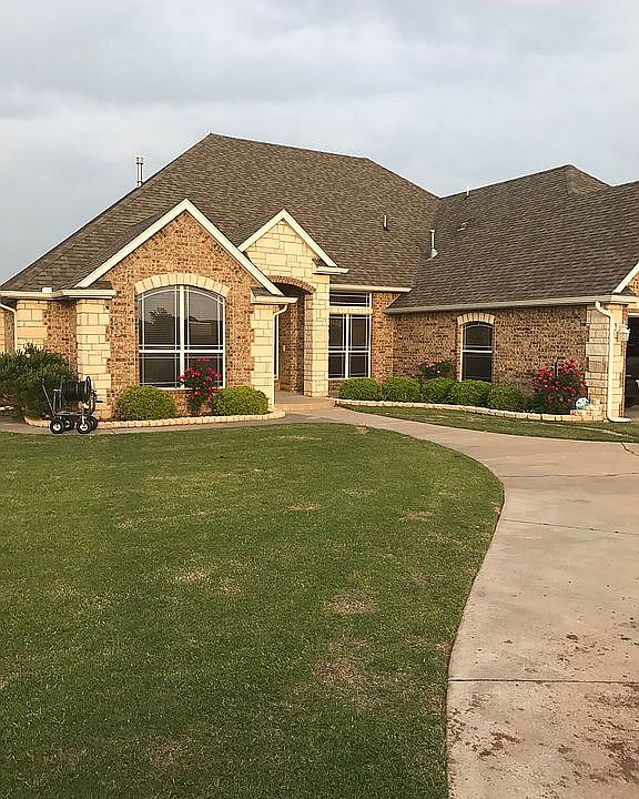 2nd image of 4200 Topaz Cir