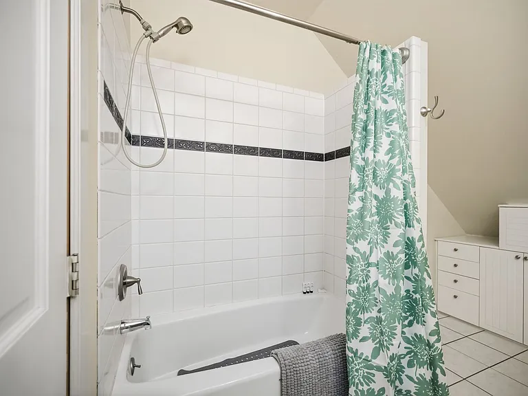 5819 W Greenwood Rd — Photo 11