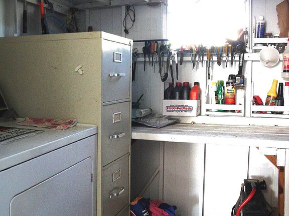 SHED WITH DRYER
