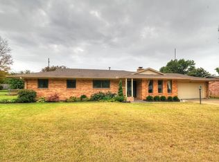 4417 Bridle Rd, Bartlesville, OK 74006