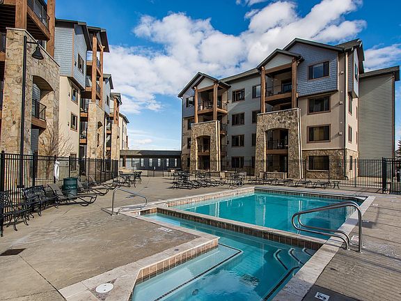 Silverado Lodge Pool