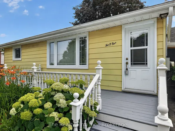 205 George St, Ingersoll, ON N5C 1Z5