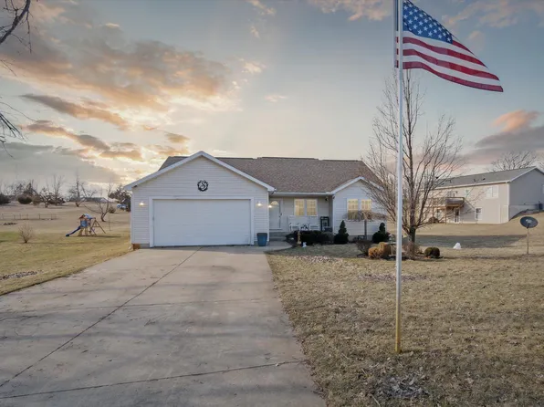 14830 Glenbeigh Ln, Cement City, MI 49233