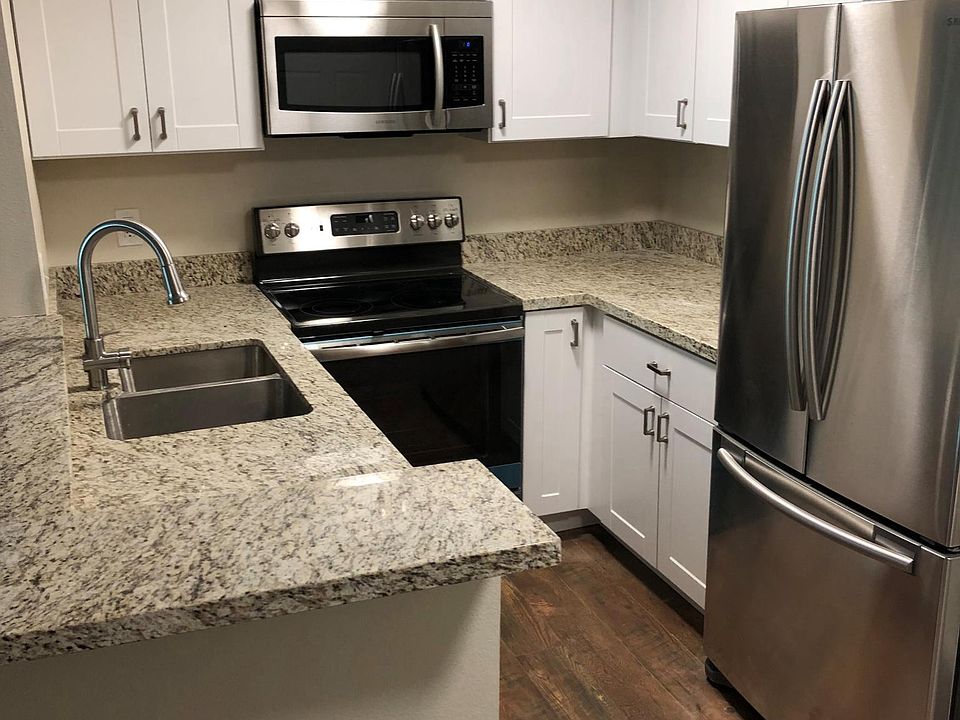 New Granite Countertops and Stainless Steel Appliances