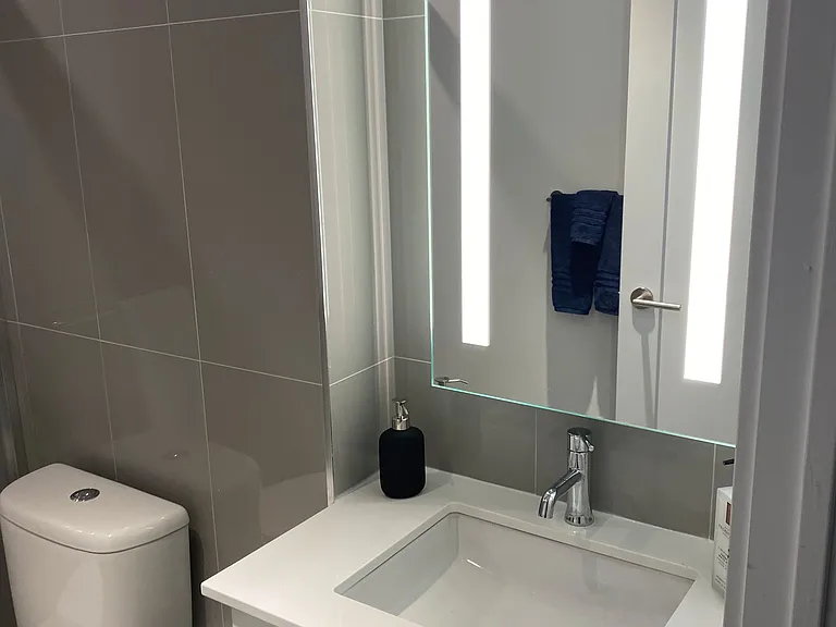 585 Bloor St E #4215 — Photo 15