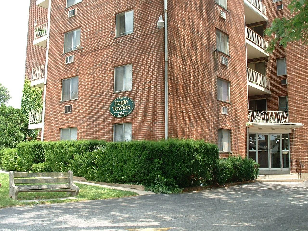 Eagle Towers Apartment Rentals Havertown