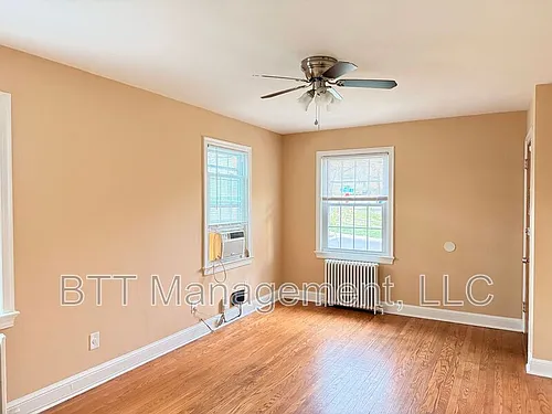 8401 Greenwood Ave Photo 1