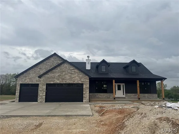 108 Hickory Heits Ct, Moscow Mills, MO 63362