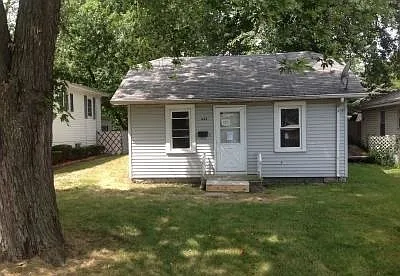 633 Central Ave photo 1