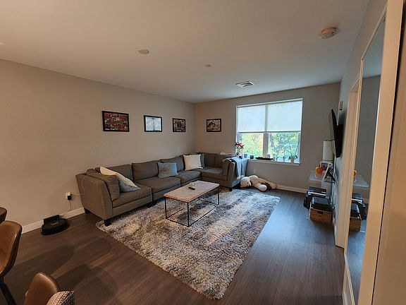 3rd image of 23A Bridge St #22
