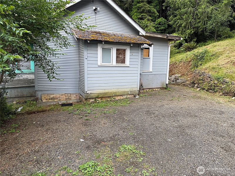 5th image of 2833 Wishkah Road