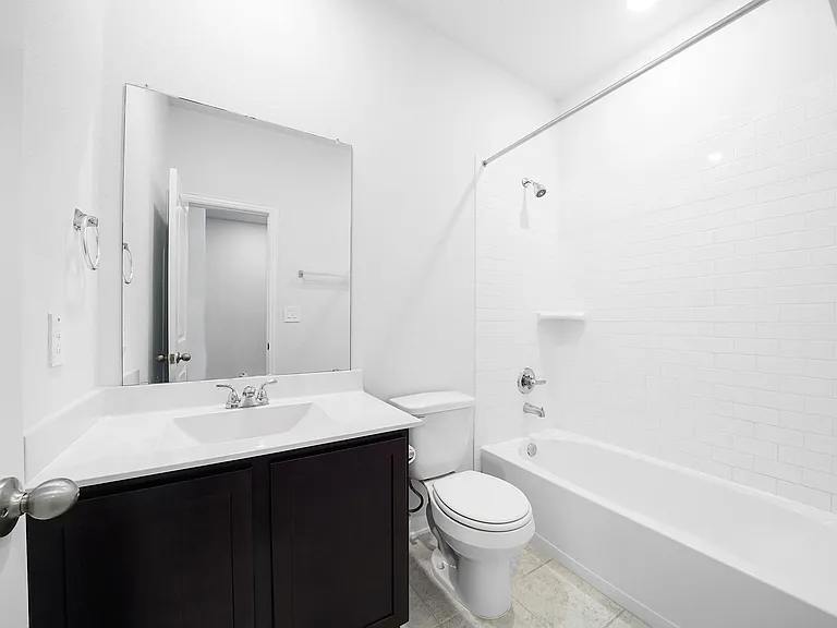 15102 Wiltshire Castle Ln — Photo 12