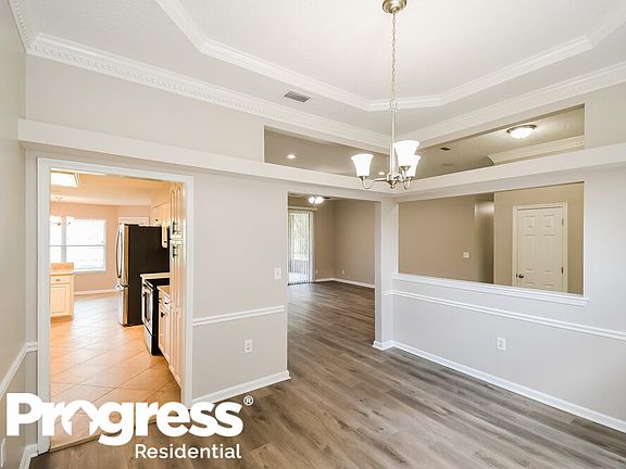 5th image of 5731 Plum Hollow Dr W