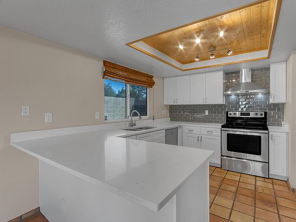 4th image of 10740 E Mercer Ln
