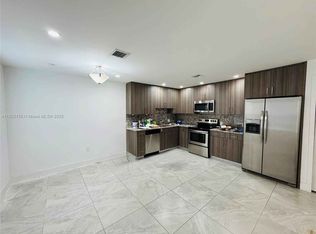604 NW 3rd Ave, Hallandale, FL 33009