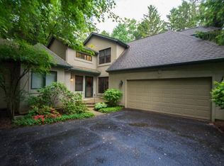 1507 N Lake George Dr, Mishawaka, IN 46545