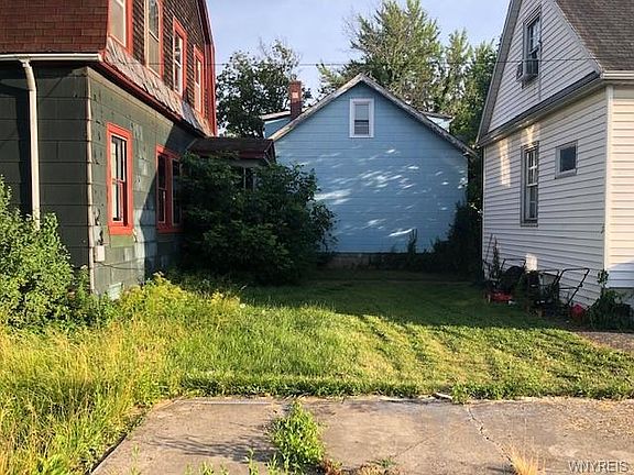5th image of 15 Edison Ave