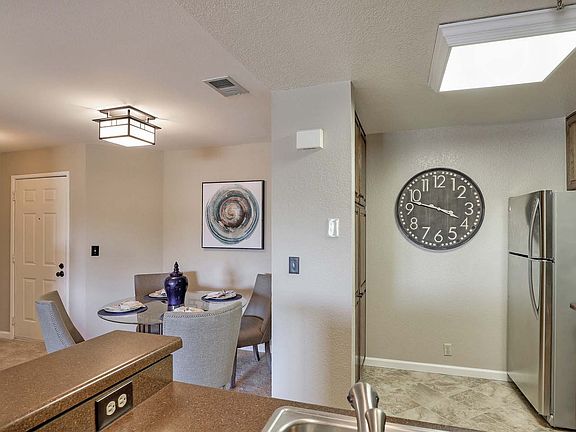4th image of 1670 La Terrace Cir