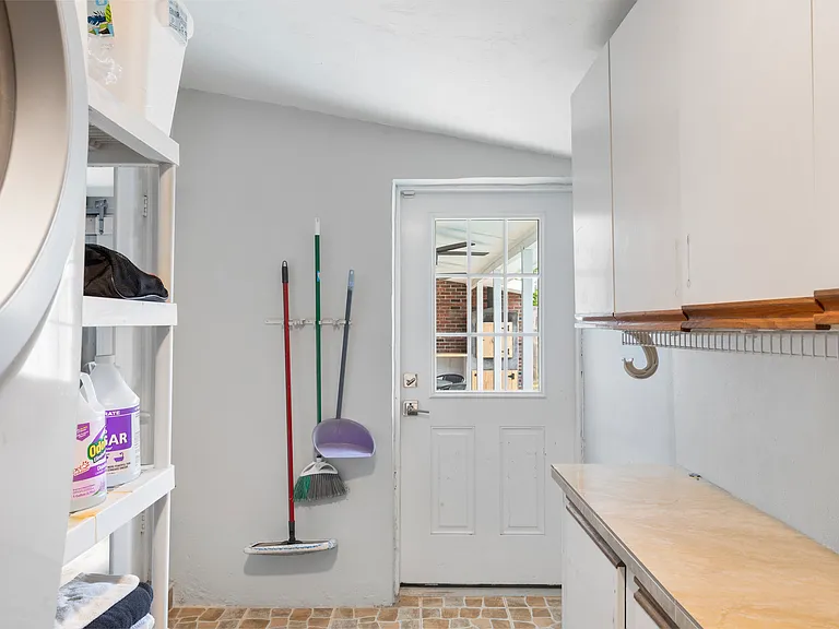 1609 Trinidad Dr — Photo 25