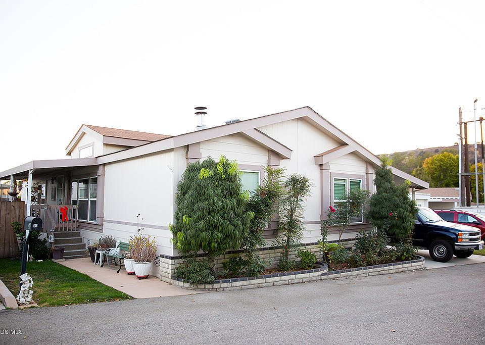 2nd image of 50 Magnolia Dr #50