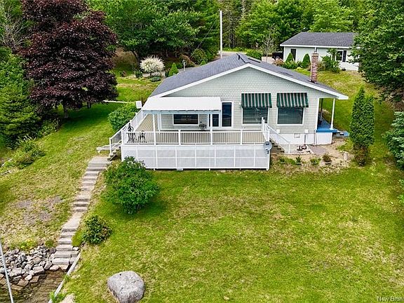 3rd image of 106 Lakeside Dr