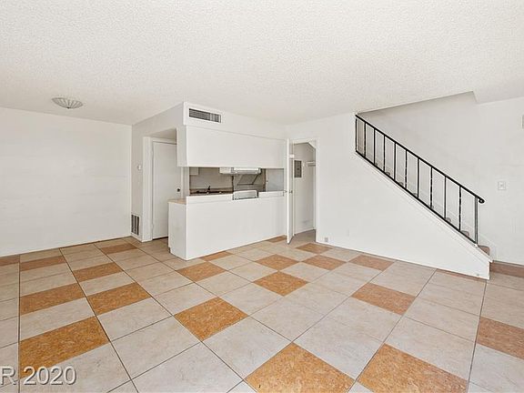 5th image of 1522 Dorothy Ave Unit 2