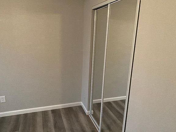 3rd image of 2354 McCausland Ave APT 4