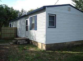 706 N 4th St, Salina, KS 67401