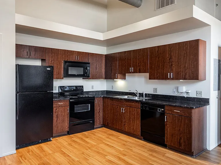 The Lofts at New Amsterdam — Photo 25
