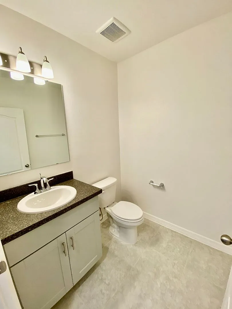 Beautiful Home for rent in Poinciana - 4 bed 2.5 bath plus large bonus room — Photo 2