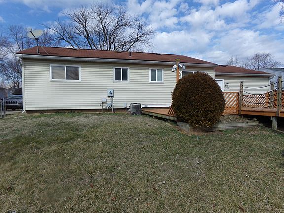 3rd image of 2835 Marigold Ave