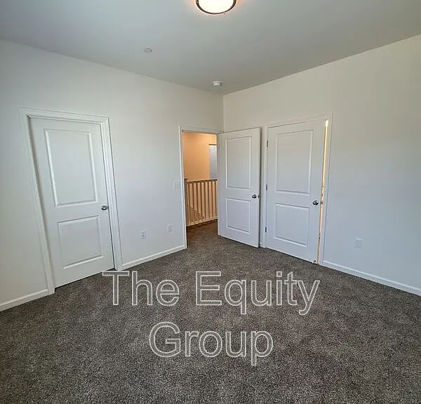 725 S Pinkham #101 — Photo 15