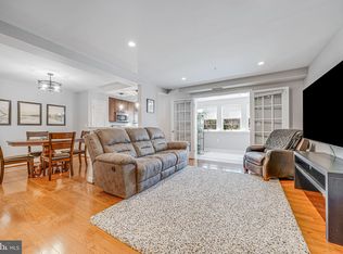 4079 S Four Mile Run Dr UNIT 103, Arlington, VA 22204