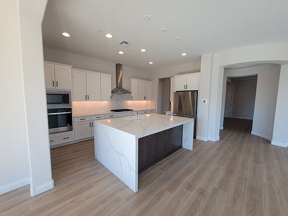 4th image of 1128 E Paseo Arroyo Mayor