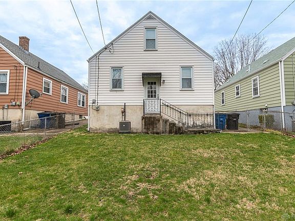 3rd image of 4235 Woodcliffe Ave