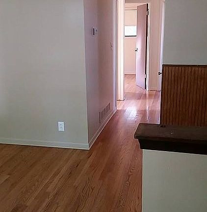 4th image of 6661 Norborne Ave