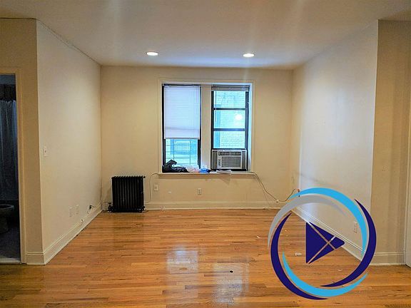 3rd image of 421 W 162nd St APT B
