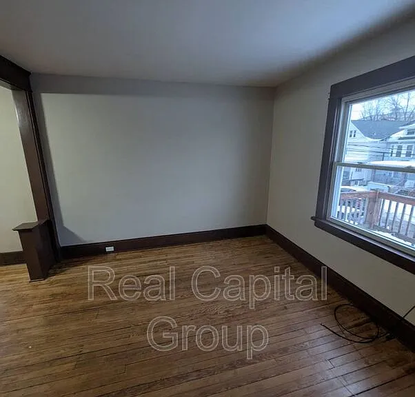102 Macamley St #2 — Photo 7