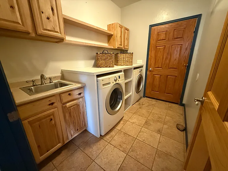594 Cobble Dr — Photo 28