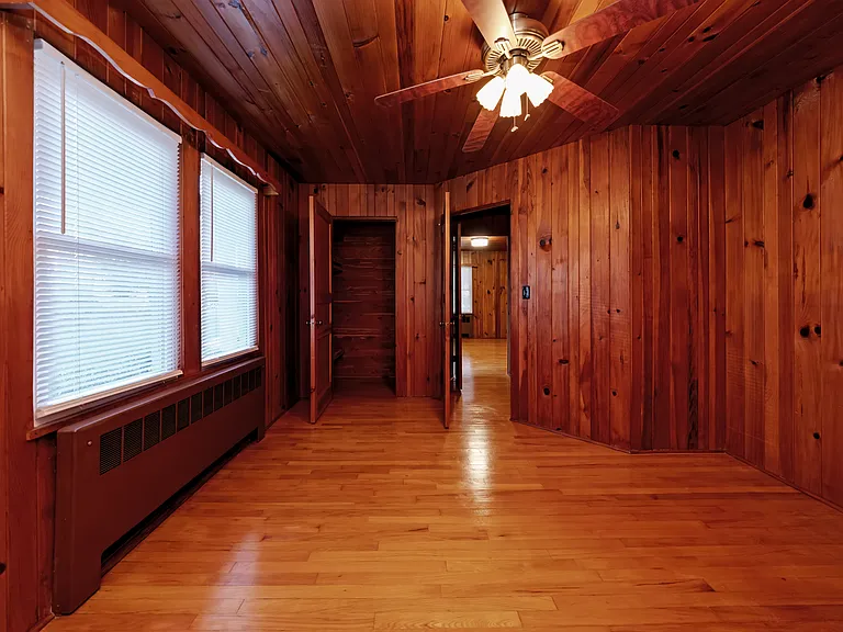 1096 Scruggs Cir — Photo 29