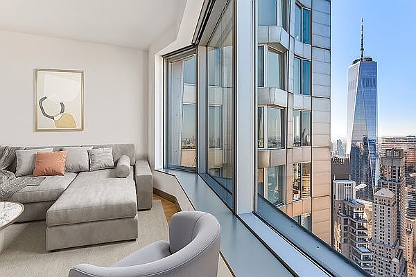1st image of 8 Spruce St APT 28C