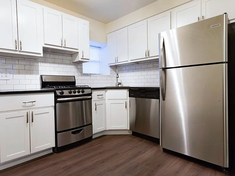 3945-59 N. Janssen Ave. — Photo 13