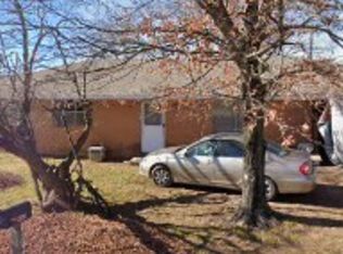 5702 Bryan St, Fayetteville, AR 72704