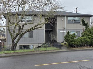 283 N 10th St, Central Pt, OR 97502