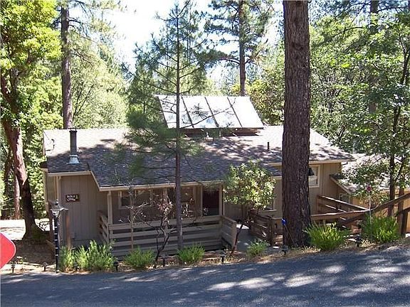 3rd image of 17900 Mira Vista Ct