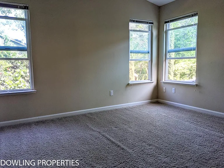 1306 Estaban Ct — Photo 10
