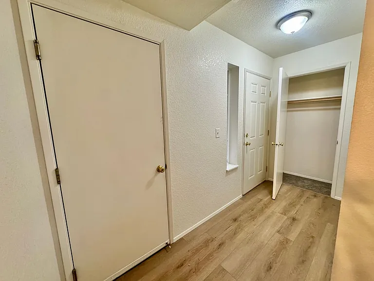 4701 NE 77th Ave #D-16 — Photo 5