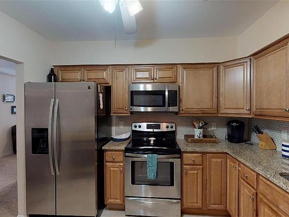 5th image of 619 102nd Ave N