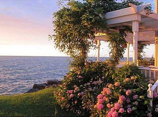 366 Lake Rd, Webster, NY 14580