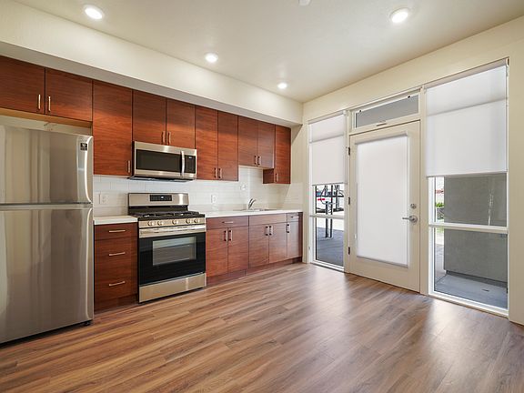 4th image of 2811 Channing Way #1B-1Ba-750Sqft